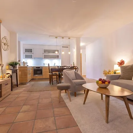 - Fabulous 2-bedroomed Flat * Crans-Montana