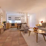 - Fabulous 2-bedroomed Flat * Crans-Montana